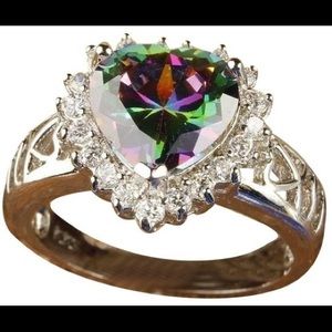 New Sparkling Love Heart Rainbow White Topaz Ring